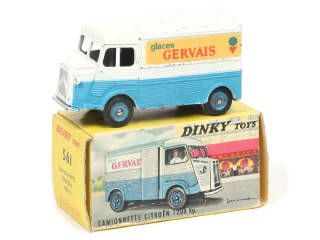 Lot 176 - DINKY TOYS (FRANCE) (1)