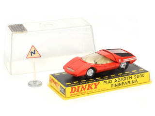 Lot 194 - DINKY TOYS (FRANCE) (1)