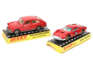 Lot 270 - DINKY TOYS (GB) (2)
