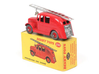Lot 230 - DINKY TOYS (GB) (1)