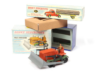 Lot 284 - DINKY TOYS (FRANCE) (1)