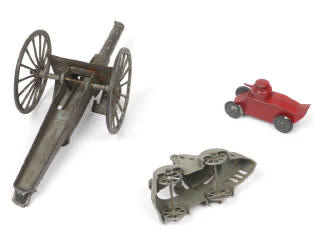 Lot 121 - DIVERS (3)