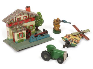 Lot 153 - DIVERS (4)