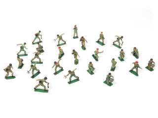 Lot 34 - STARLUX (FRANCE) (25)