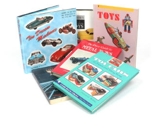 Lot 11 - DIVERS (6)