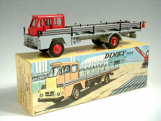 Lot 793 - DINKY TOYS FRANCE (1)