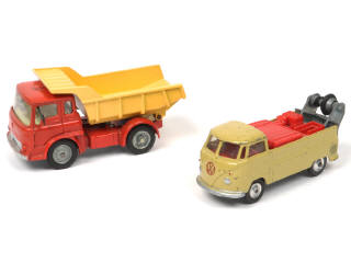 Lot 214 - CORGI TOYS (GB) (2)