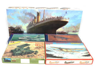 Lot 51 - DIVERS (5)