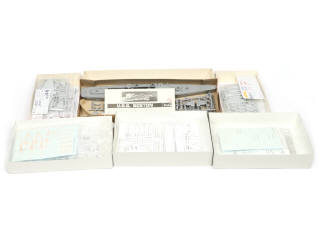 Lot 59 - DIVERS (6)