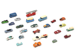 Lot 166 - DIVERS (25)