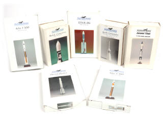 Lot 55 - REAL SPACE MODELS (USA) (7)