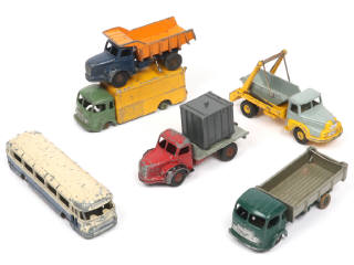 Lot 285 - DINKY TOYS (FRANCE) (6)