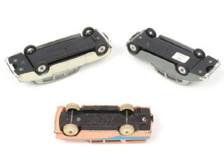 Lot 229 - DINKY TOYS (GB) (3)