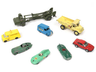 Lot 244 - DINKY TOYS (GB) (8)