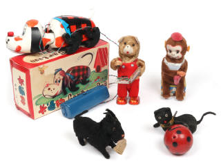 Lot 178 - DIVERS (5)