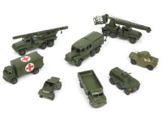 Lot 243 - DINKY TOYS (GB) (8)