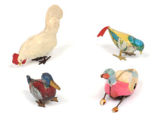 Lot 166 - DIVERS (4)