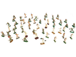 Lot 16 - DIVERS (50)