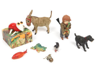 Lot 177 - DIVERS (8)