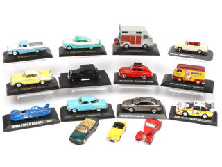 Lot 253 - DIVERS (15)