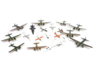 Lot 117 - DIVERS (18)