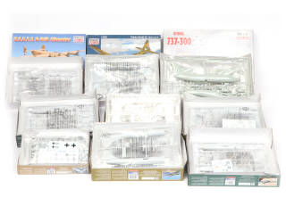 Lot 34 - MINICRAFT MODELKITS ( U.S.A) (9)