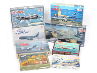 Lot 33 - MINICRAFT MODELKITS ( U.S.A) (8)
