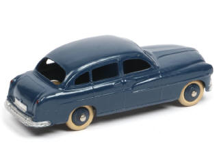 Lot 266 - DINKY TOYS (FRANCE) (1)