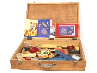 Lot 128 - MECCANO (FRANCE) (100)