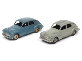 Lot 284 - DINKY TOYS (FRANCE) (2)