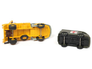 Lot 275 - DINKY TOYS (FRANCE) (2)