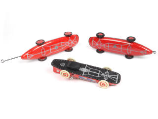 Lot 102 - DIVERS (3)