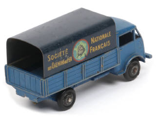 Lot 263 - DINKY TOYS (FRANCE) (1)