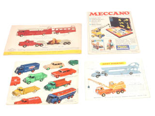 Lot 18 - DINKY TOYS (GB) (4)