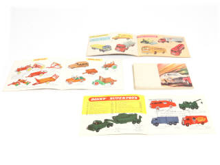 Lot 17 - DINKY TOYS (GB) (4)