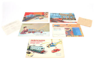 Lot 24 - MECCANO (FRANCE) (5)