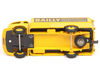 Lot 266 - DINKY TOYS (FRANCE) (1)