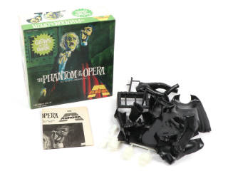 Lot 246 - AURORA PLASTICS (USA) (1)