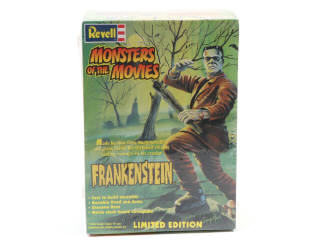 Lot 254 - REVELL (USA) (1)