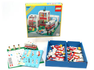 Lot 298 - LEGO (DANEMARK) (1)