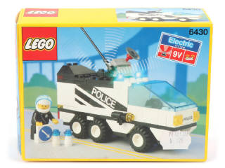 Lot 301 - LEGO (DANEMARK) (3)