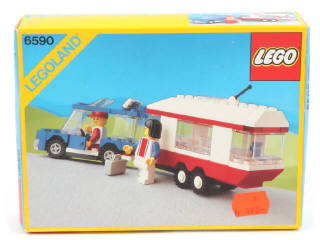 Lot 302 - LEGO (DANEMARK) (3)