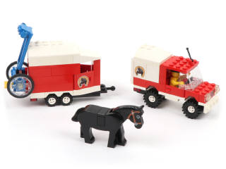 Lot 302 - LEGO (DANEMARK) (3)