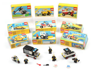 Lot 307 - LEGO (DANEMARK) (11)