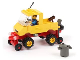 Lot 312 - LEGO (DANEMARK) (2)