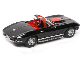 Lot 100 - REVELL (USA) (1)