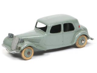 Lot 307 - DINKY TOYS (FRANCE) (1)