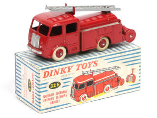 Lot 315 - DINKY TOYS (FRANCE) (1)
