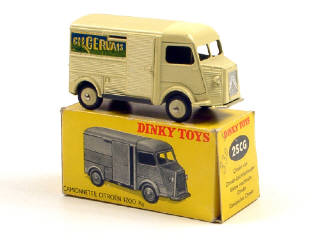 Lot 774 - DINKY TOYS FRANCE (1)