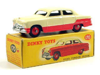 Lot 580 - DINKY TOYS GB (1)